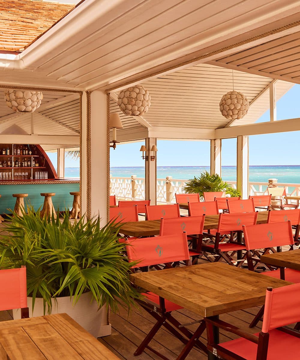 Coral Sands Beach Bar