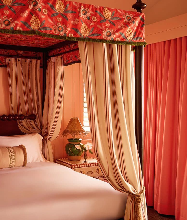 canopy bed in green moray